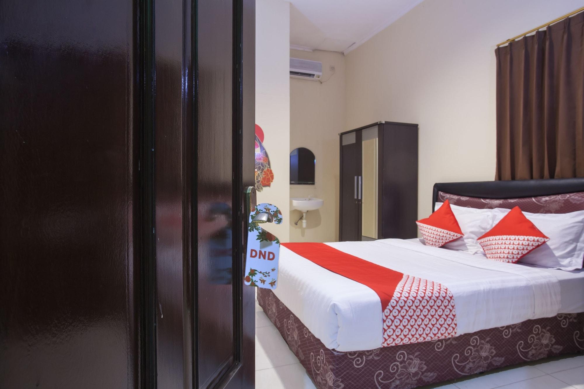 Reddoorz At Graha 99 Simomulyo Ξενοδοχείο Σουραμπάγια Εξωτερικό φωτογραφία