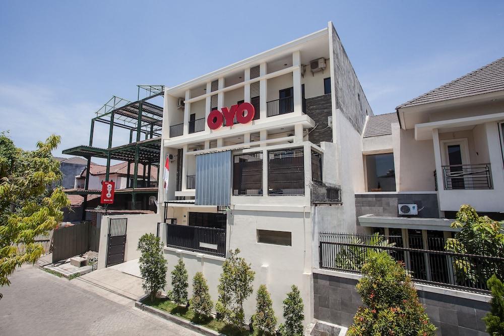 Reddoorz At Graha 99 Simomulyo Ξενοδοχείο Σουραμπάγια Εξωτερικό φωτογραφία
