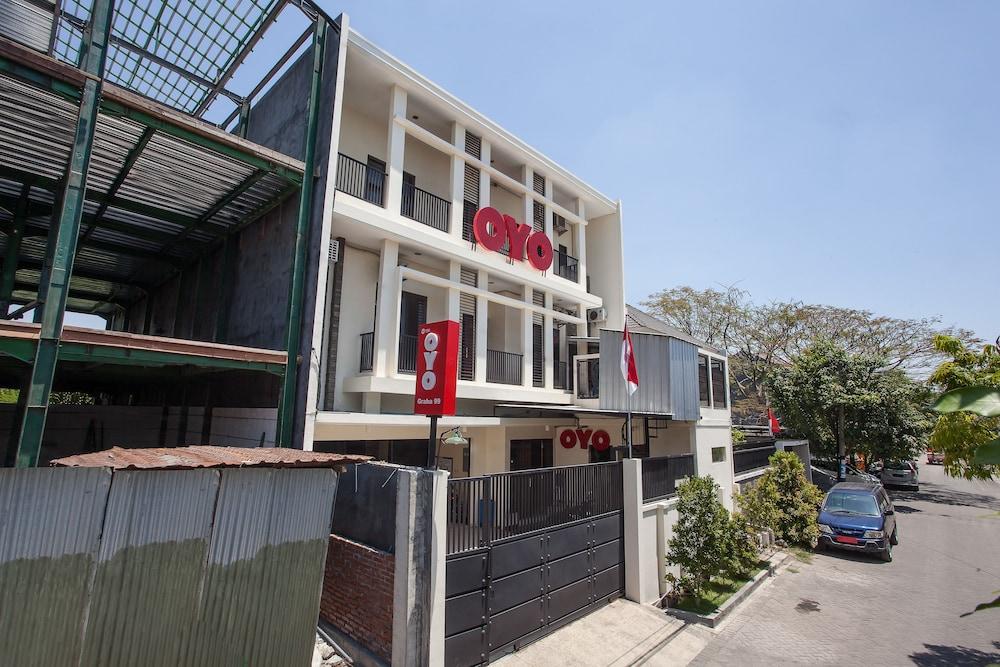Reddoorz At Graha 99 Simomulyo Ξενοδοχείο Σουραμπάγια Εξωτερικό φωτογραφία